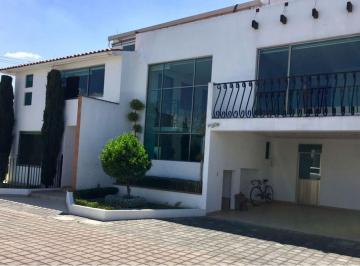 Casa en condominio de 3 habitaciones, Metepec · Casa Amplia en Privada a Una Cuadra de Av Tecnológico