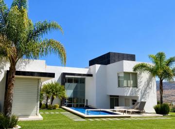 Casa de 5 habitaciones, Morelia · Casa en Club Tres Marías, Morelia