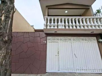 Casa de 4 habitaciones, Ecatepec de Morelos · Casa en Venta en Jardines de Cerro Gordo, Ecatepec, Estado de México