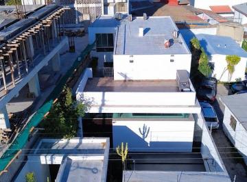 40aa21f9aa419ea1288c6839666e80f43d9ca8737b544111b7d6757e3ae52fad · Casa en Venta en La Cacho, Tijuana | 4 Recámaras, Jacuzzi y Rooftop
