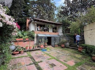 4d8b3162bff177a9cbae6f531ec579c3f6c03ec6d23379c0f8e9704e741cf15b · Casa en Venta en San Jerónimo Lídice | 859 m² de Terreno | 3 Recámaras | Jardín
