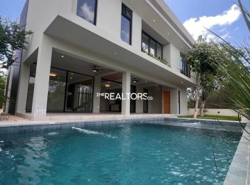 Casa · 401m² · 3 Recámaras · 4 Estacionamientos · Casa en Cancún Country Club