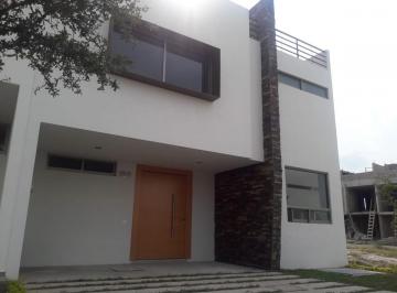 Casa de 3 habitaciones, Zapopan · Av Paseo Solares No. Condominio Soaré Acanthia