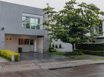 Casa en condominio de 3 habitaciones, Zapopan · Casa en Venta Frente Casa Club | Los Olivos Residencial