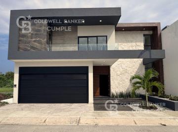 Casa de 3 habitaciones, Medellín · Casa Residencial en Venta en Las Palmas Residencial (5)