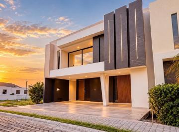 Casa · 330m² · 4 Recámaras · 2 Estacionamientos · Casa en Venta en Lomas de Angelopolis III, Cascatta Puebla 4 Habitaciones