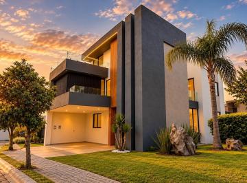 Casa · 326m² · 4 Recámaras · 2 Estacionamientos · Casa en Venta en Lomas de Angelopolis Puebla 4 Recamaras Junto Area Verde