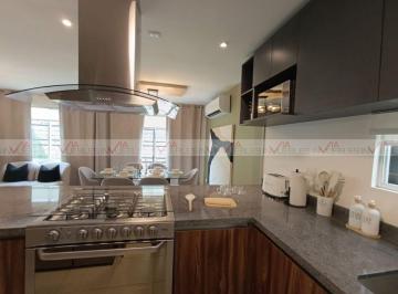 Casa · 124m² · 3 Recámaras · 2 Estacionamientos · Casa en Venta en Arco Vial