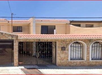Casa de 3 habitaciones, Saltillo · Venta de Casa en Saltillo, Coahuila Guanajuato República Oriente