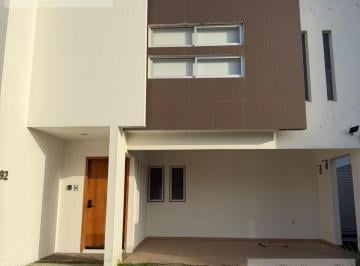 Casa · 3 Recámaras · Casa - Fraccionamiento Lomas del Sol