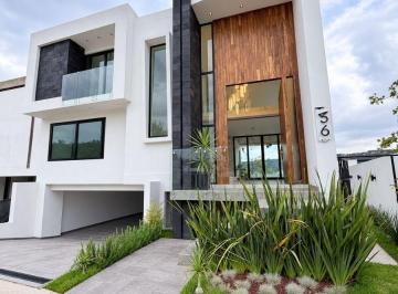 Casa de 4 habitaciones, Zapopan · Casa en Venta, Los Robles Residencial, Zapopan