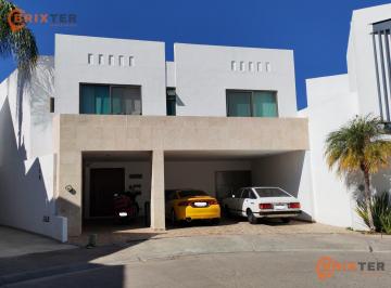Casa en condominio · 365m² · 4 Recámaras · 3 Estacionamientos · Casa en Venta, en La Paloma, Residencial