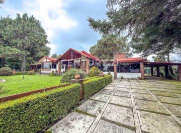 Casa de 4 habitaciones, Huitzilac · Quinta Campestre en Venta con 6,950 m² de Terreno en Tres Marías