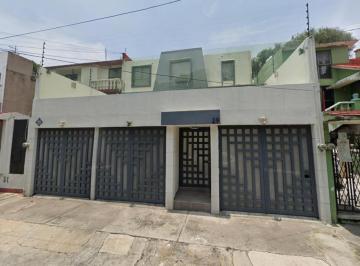 Casa de 5 habitaciones, Naucalpan de Juárez · Casa en Venta en Lomas de San Mateo, Naucalpan de Juárez, México