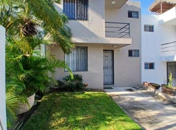 Casa de 2 habitaciones, Bahía de Banderas · Casa en Renta a Largo Plazo en Terralta Bucerias Nayarit.