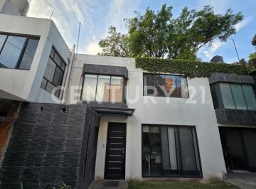 Casa · 110m² · 2 Recámaras · 1 Estacionamiento · Casa a La Renta, Tacuba, Miguel Hidalgo, Cdmx