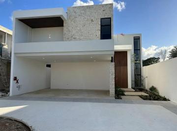 1 · Venta de Casa en Temozón Norte Mérida Yucatán Privada con Amenidades de Lujo