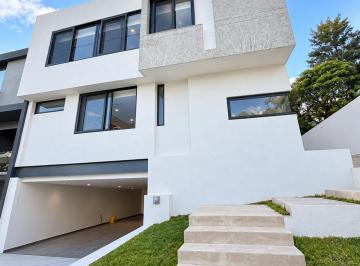 Casa en condominio de 5 habitaciones, Zapopan · Hermosa Residencia a Estrenar en Venta