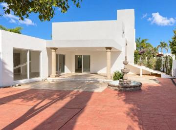 Casa en condominio de 4 habitaciones, Querétaro · Casa en Venta en Villas Palmira, Querétaro, con Terreno Excedente
