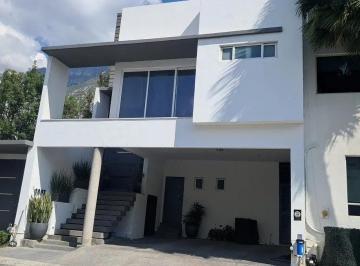 1 · Casa en Renta Colinas del Valle