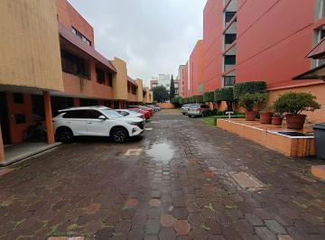 Casa en condominio de 5 habitaciones, Benito Juárez · Casa en Condominio Frente a Parque