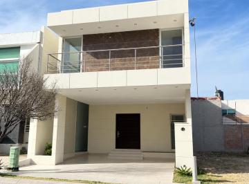 Casa · 175m² · 3 Recámaras · Casa en Renta en Ruscello Al Norponiente de La Ciudad Ci