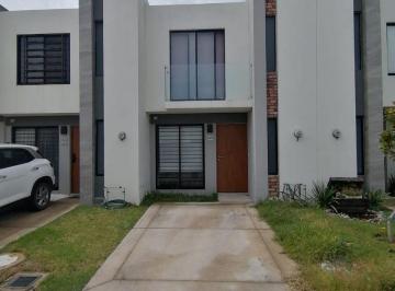 Casa en condominio de 2 habitaciones, Zapopan · Casa en Renta Alva Residencial