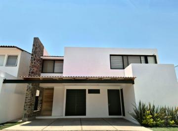Casa de 4 habitaciones, Querétaro · Residencia Exclusiva en Jurica /arco de Piedra (Esquina)
