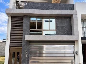 Casa de 3 habitaciones, Pachuca · Casa Amplia en Renta en Zona Plateada, Pachuca