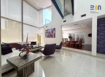 Casa en condominio · 680m² · 3 Recámaras · 6 Estacionamientos · Lomas Country Club. Casa en Venta en Villa Magna