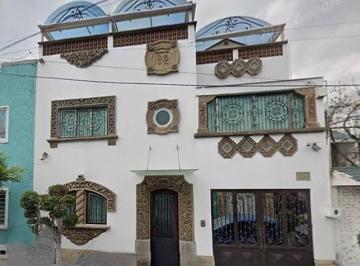 Casa de 4 habitaciones, Gustavo A. Madero · Casa de 217 m² con 4 Recámaras en Venta en Gustavo A. Madero