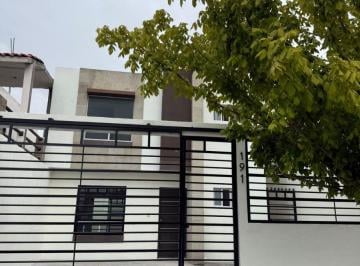 Casa de 3 habitaciones, Saltillo · Casa en Renta Real del Sol III