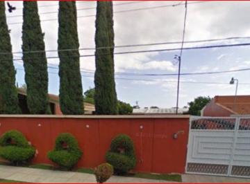Casa de 4 habitaciones, Victoria · Venta de Casa en Residencial Campestre Av Laureles Ciudad Victoria, Tamaulipas