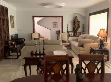 Casa · 450m² · 3 Recámaras · 2 Estacionamientos · Casa en Venta | Jardines de San Agustín/spgg