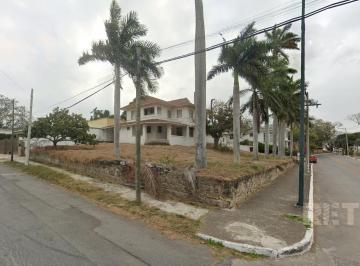 Terreno / Lote · 412m² · Terreno Esquina Residencial