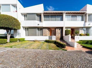 7b40143172b7450649038990bda961db391e43cbd4a997576e4b4bf595e227b3 · Casa en Ventaen Rincón de Cuajimalpa