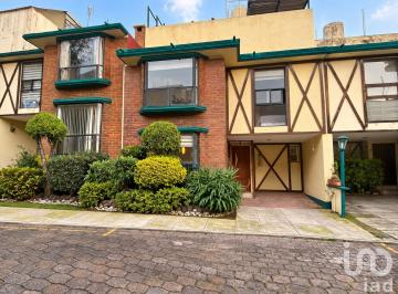 Casa · 200m² · 3 Recámaras · 2 Estacionamientos · Casa Remodelada en Venta en Desierto de Los Leones, Tetelpan, Álvaro Obregón