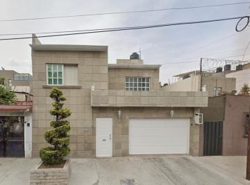 Casa de 3 habitaciones, Gustavo A. Madero · Casa en Venta en Colonia Industrial