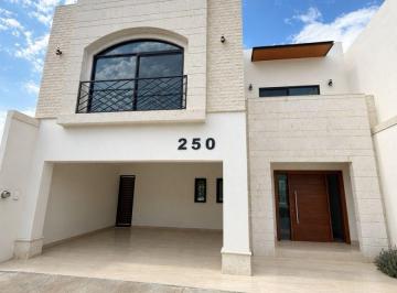 Casa de 3 habitaciones, Saltillo · Casa en Venta Encinos Norte de Saltillo