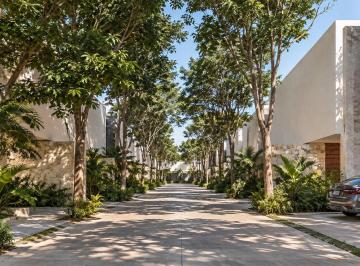 Casa · 106m² · 2 Recámaras · 2 Estacionamientos · Townhouses en Venta en Cholul