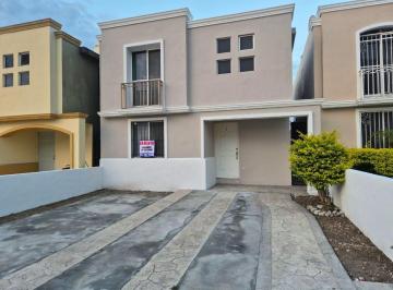 Casa de 3 habitaciones, Monterrey · Casa en Renta $17,000 en Cerradas de Cumbres Privada Xalo 3 Rec 2.5 Baños