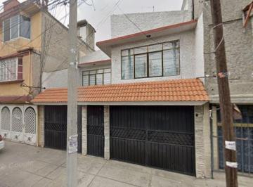 Casa de 3 habitaciones, Iztacalco · ¡Excelente Oportunidad Para Adquirir un Inmueble!