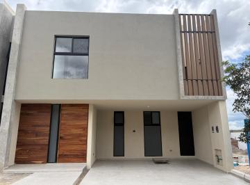 Casa · 270m² · 4 Recámaras · 2 Estacionamientos · Venta de Casa en Lomas de Angelopolis III