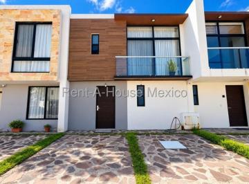 Casa en condominio de 3 habitaciones, El Marqués · Casa en Venta, 3 Recámaras en Zakia
