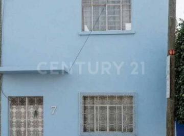 Foto 1 · Casa en Venta Para Remodelar en Colonia Observatorio, m. Hidalgo.148 m² Const.
