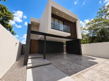 Casa de 4 habitaciones, Mérida · Residencia a Estrenar en Privada Támara | 4 Recámaras + Piscina | Norte de Mérida