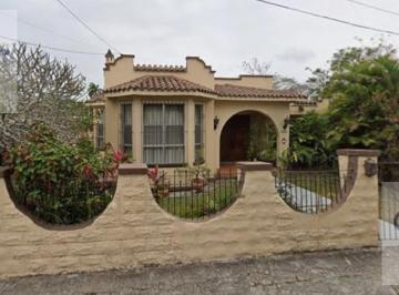 Casa · 378m² · 3 Recámaras · Cv - 478 Casa en Venta Ubicada en Calle Mango # 121 Esq. con Calle Naranjo Col. Altavista, Tampico, Ta