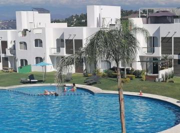 Casa en condominio de 3 habitaciones, Jojutla · Hermosa Casa Club Náutico en Tequesquitengo Morelos.
