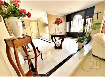 Casa de 3 habitaciones, Huixquilucan · Casa en Venta en Lomas de Las Palmas - Interlomas, Jardín
