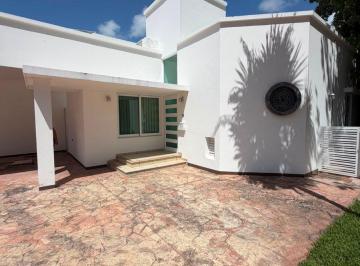 Casa de 3 habitaciones, Benito Juárez · Casa Amueblada en Renta en Cumbres Cancún | 3 Recámaras | $18,000